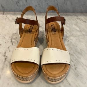 Pikolinos Woman’s Miranda Brown and Crème Wedge Sandals Size 39